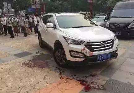 有手机的广东人注意！看完保证你唔会再玩手机！